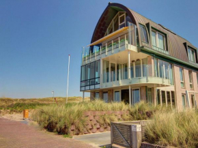 Luxury apartment just a stone throw from North Sea
